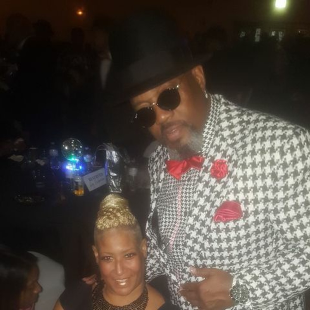 Meet your Posher, Gregory